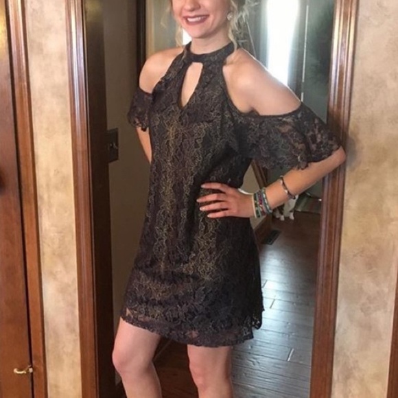 Francesca’s Navy and Gold Lace Cold Shoulder Midi Dress Large - Picture 12 of 12